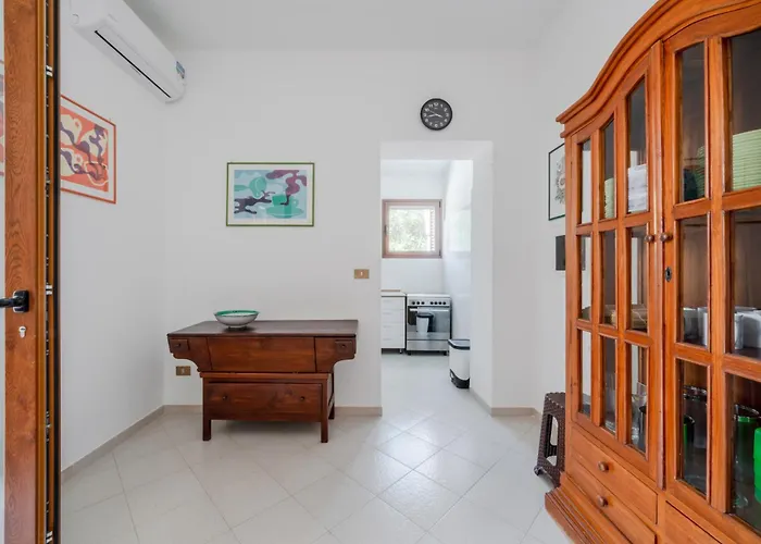 Villa Giglio With Garden And Mini Pool By Rentbeat