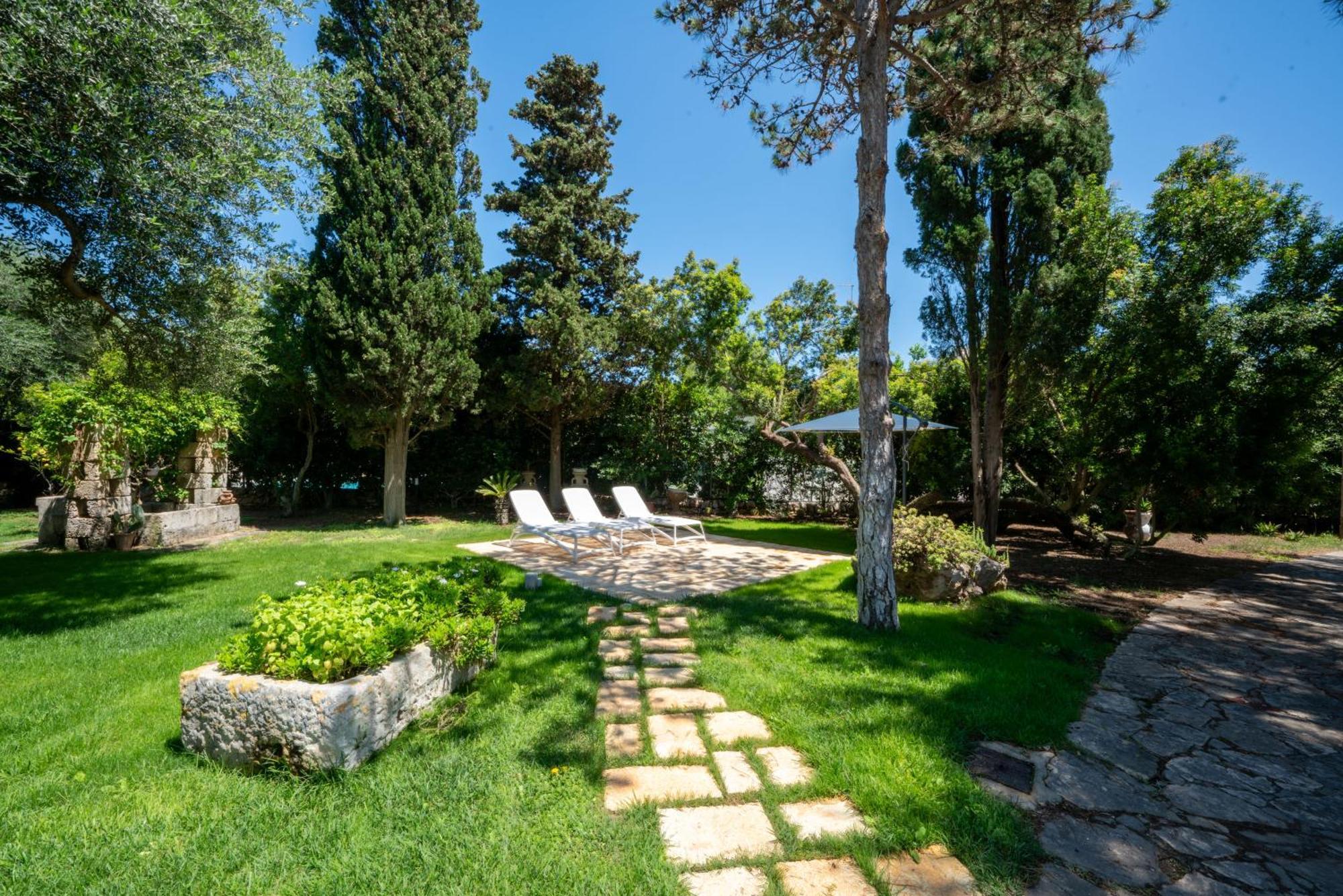 Giglio With Garden And Mini Pool By Rentbeat Rosa Marina